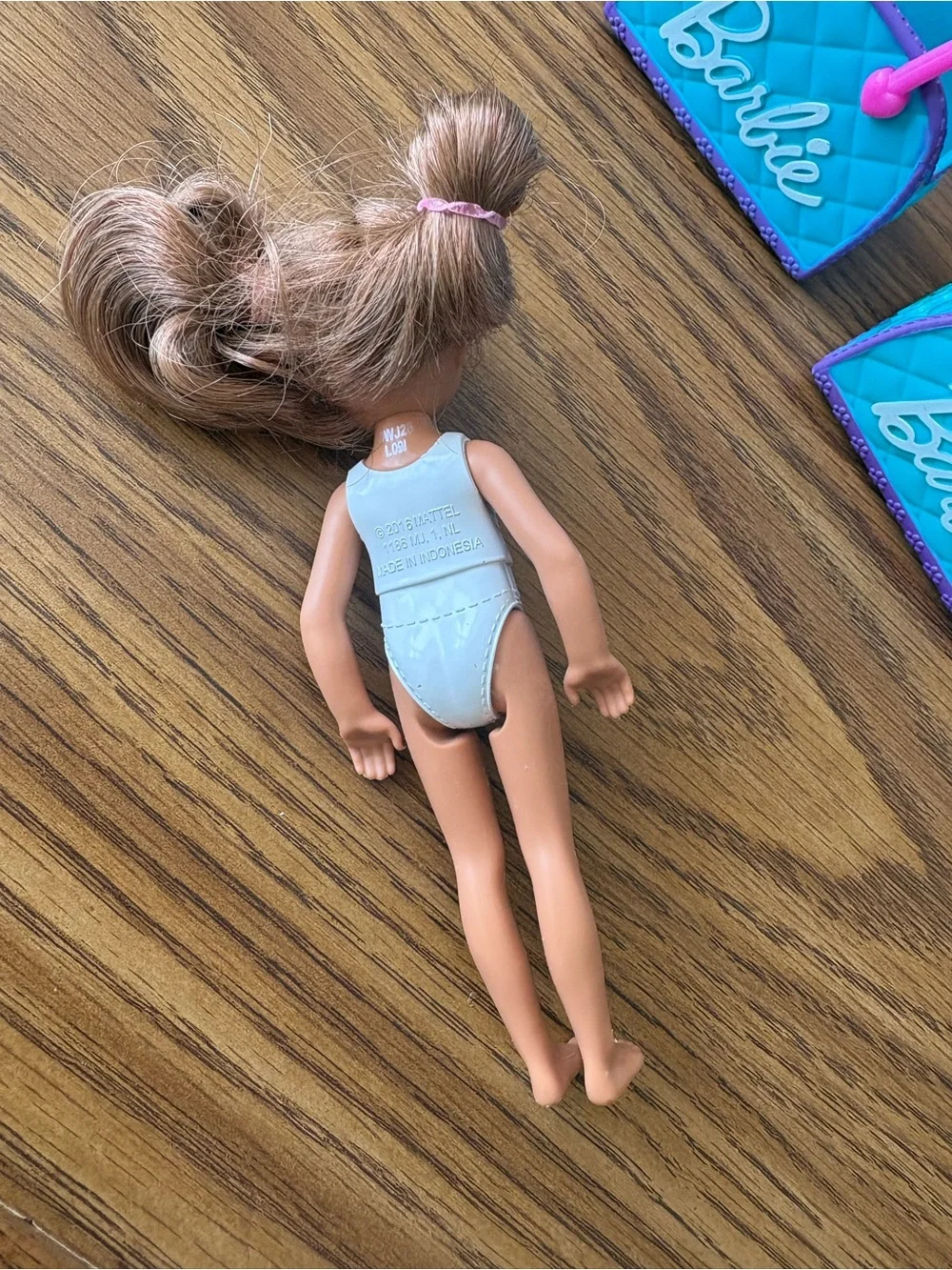 Barbie Doll with 2 Matching Barbie Bags – Doll Accessories Set  Cute pre-owned B